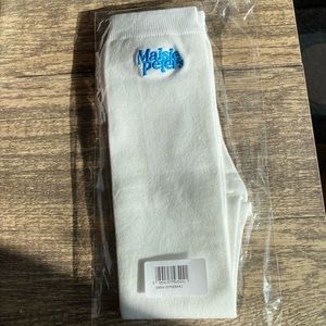 Maisie Peters Embroidered Socks